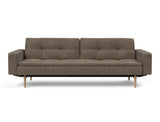 Dublexo Styletto Light Wood sovesofa med armlæn i 411 Esina Cedar Brown, set forfra