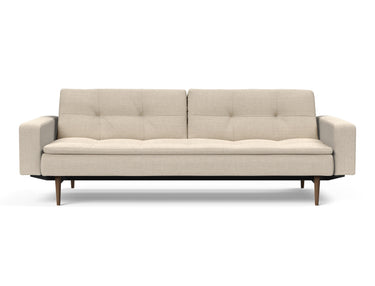 Dublexo Styletto Dark Wood sovesofa med armlæn i 586 Phobos Latte, set forfra
