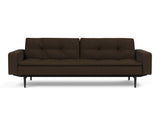 Dublexo Styletto Black Wood sovesofa med armlæn i 358 Taura Chocco, set forfra