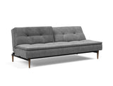 Dublexo Styletto Dark Wood sovesofa i 563 Twist Charcoal, med den ene ryghalvdel lænet tilbage