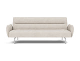 Jillis sovesofa med armlæn i 470 Yuveno Natural, set forfra
