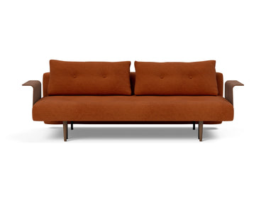 Recast Dark Styletto sovesofa med armlæn i 595 Corduroy Burnt Orange, set forfra
