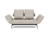 Ghia Laser daybed i 471 Yuveno Sand, set forfra