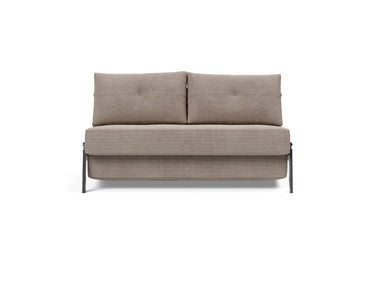 Cubed 140 Chrom sovesofa i 318 Cordufine Beige, set forfra