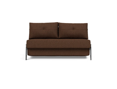 Cubed 140 Chrom sovesofa i 359 Taura Cappuccino, set forfra