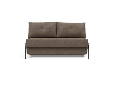 Cubed 140 Chrom sovesofa i 411 Esina Cedar Brown, set forfra