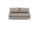 Cubed 140 Chrom sovesofa i 472 Yuveno Warm Grey, set forfra