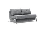 Cubed 140 Chrom sovesofa i 565 Twist Granite, set skråt forfra