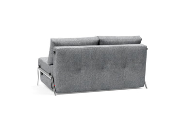 Cubed 140 Alu sovesofa i 565 Twist Granite, set skråt bagfra