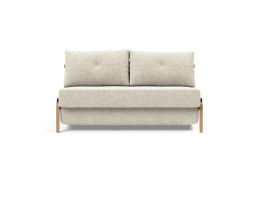 Cubed 140 Wood sovesofa i 357 Taura Off White, set forfra