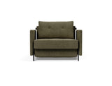 Cubed 90 stol med armlæn i 316 Cordufine Pine Green, set forfra