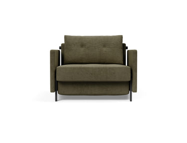 Cubed 90 stol med armlæn i 316 Cordufine Pine Green, set forfra