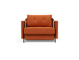 Cubed 90 stol med armlæn i 412 Esina Rust Orange, set forfra