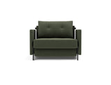 Cubed 90 stol med armlæn i 413 Esina Olive Green, set forfra