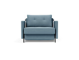 Cubed 90 stol med armlæn i 525 Mixed Dance Light Blue, set forfra