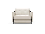 Cubed 90 stol med armlæn i 531 Bouclé Off White, set forfra