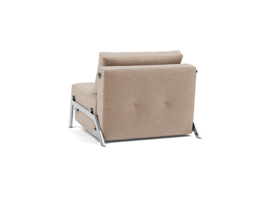 Cubed 90 Chrome stol i 417 Esina Mocha, set skråt bagfra