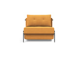 Cubed 90 Alu stol i 536 Bouclé Ochre, set forfra