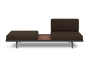 Puri daybed med valnøddebord i 358 Taura Chocco, set forfra
