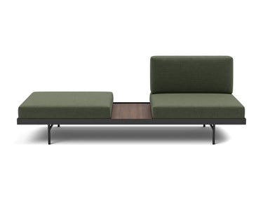 Puri daybed med valnøddebord i 413 Esina Olive Green, set forfra