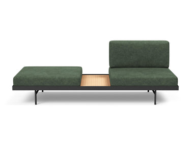 Puri daybed med egetræsbord i 281 Avella Pine Green, set forfra