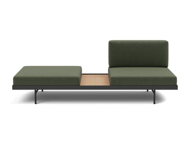 Puri daybed med egetræsbord i 413 Esina Olive Green, set forfra