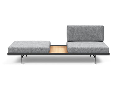Puri daybed med egetræsbord i 565 Twist Granite, set forfra