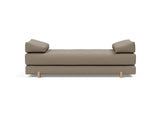 Sigmund Drip daybed i 850 Mahoga Caramel, set forfra