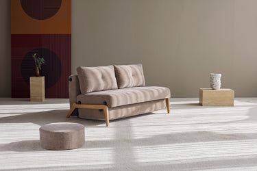 Cubed 160 Wood sovesofa i 417 Esina Mocha i en stue