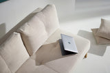 Cubed 160 Wood sovesofa i 612 Blida Sand Grey i en stue, billede 8