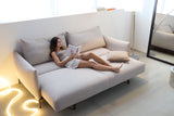 Malloy sovesofa i 579 Kenya Gravel i en stue, billede 3