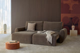 Norum sovesofa med Curve armlæn i 411 Esina Cedar Brown i en stue, billede 2