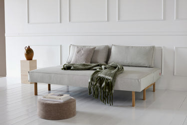 Sly Wood sovesofa i 527 Mixed Dance Natural i en stue, billede 2