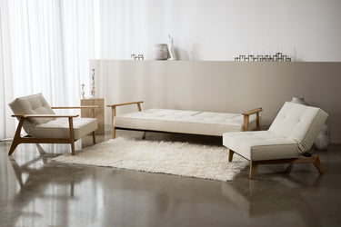 Splitback Frej sovesofa i 357 Taura Off White i en stue, billede 12
