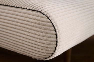 Unfurl Lounger sovesofa i 594 Corduroy Ivory i en stue, billede 5