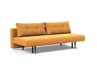 Recast Dark Styletto sovesofa i 536 Bouclé Ochre, set skråt forfra