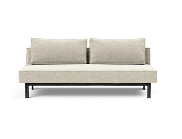 Sly sovesofa i 357 Taura Off White, set forfra