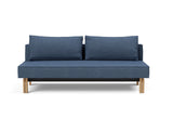 Sly Wood sovesofa i 302 Weda Blue, set forfra