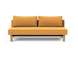 Sly Wood sovesofa i 536 Bouclé Ochre, set forfra