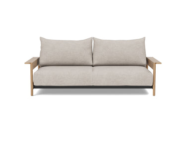 Malloy Wood sovesofa i 471 Yuveno Sand, set forfra