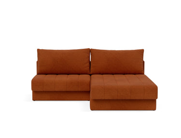 Akello sovesofa med chaiselong i 595 Corduroy Burnt Orange, set forfra