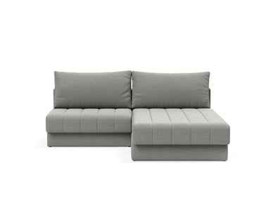 Akello sovesofa med chaiselong i 853 Mahoga Dove Grey, set forfra