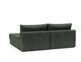 Akello sovesofa med chaiselong i 281 Avella Pine Green, set skråt bagfra