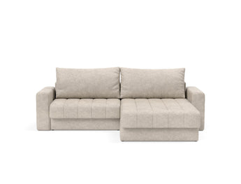 Akello sovesofa med chaiselong og armlæn i 280 Avella Sand, set forfra