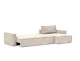 Newilla sovesofa med chaiselong i 594 Corduroy Ivory, slået ud til seng
