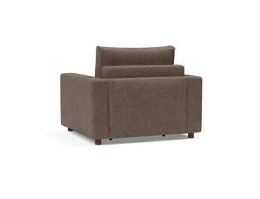 Neah stol med standard armlæn i 411 Esina Cedar Brown, set skråt bagfra