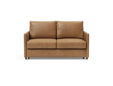 Neah 140 sovesofa med slim armlæn i 551 Faunal Brown, set forfra