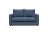 Neah 140 sovesofa med standard armlæn i 302 Weda Blue, set forfra