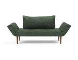 Zeal Styletto daybed i 281 Avella Pine Green, set forfra