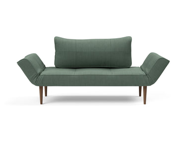 Zeal Styletto daybed i 518 Elegance Green, set forfra